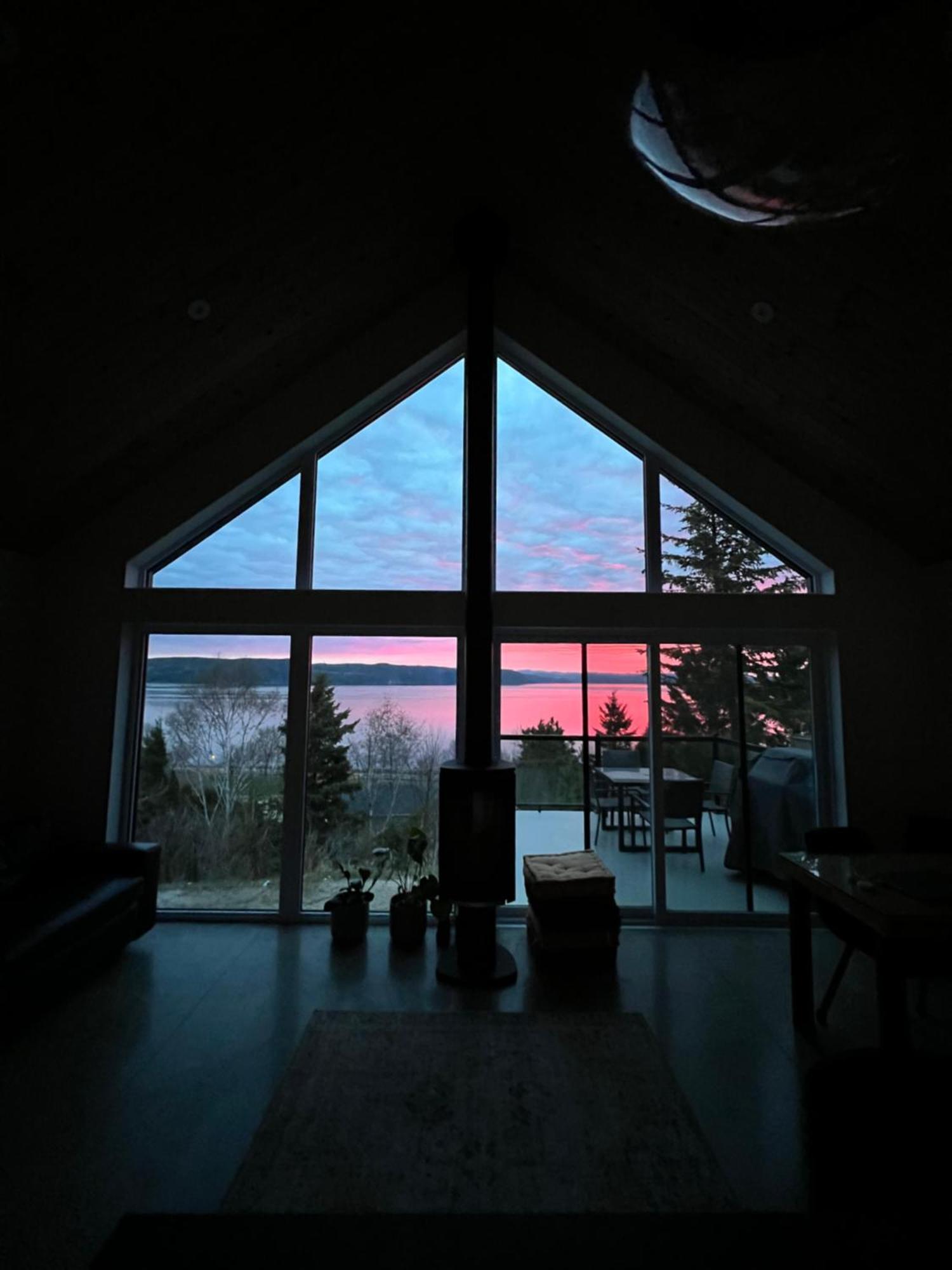 Magical Loft : Breathtaking View & Cozy Fireplace Chicoutimi Dış mekan fotoğraf